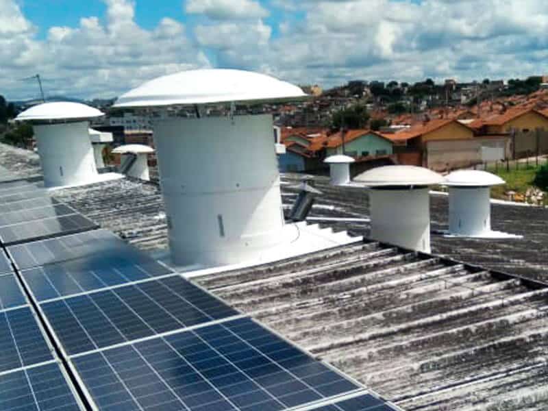 Como diminuir o calor em galpão industrial?