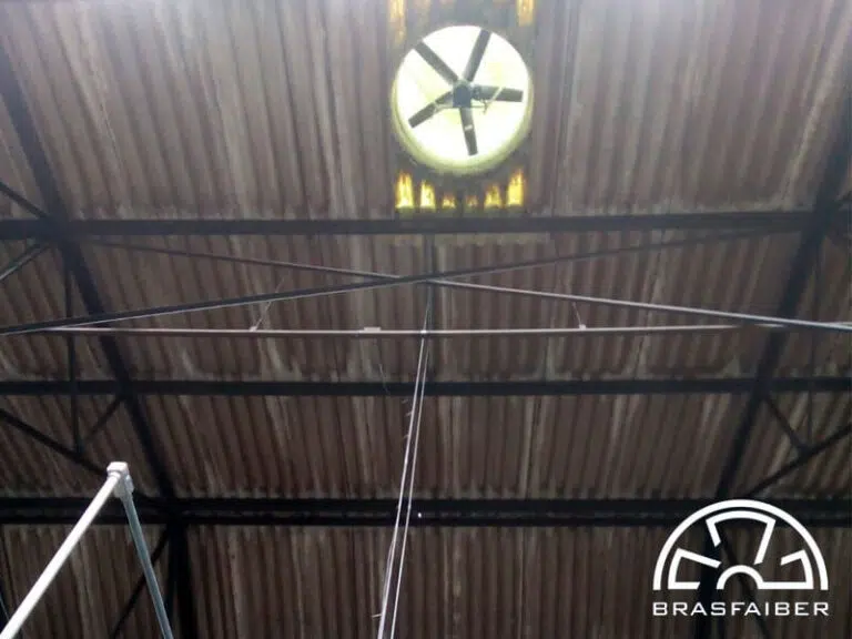 Exaustor de Telhado Industrial - Vista Interna da Instalacao - Brasfaiber