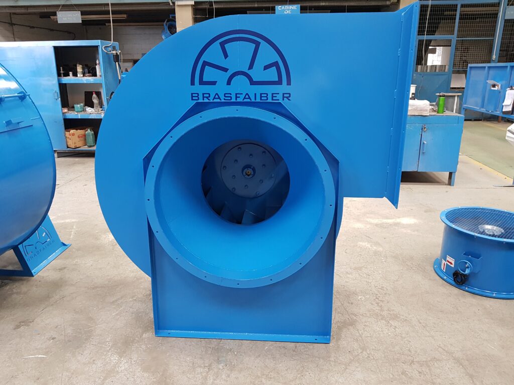 Exaustor Centrífugo Limit Load Instalado em Indústria - Brasfaiber