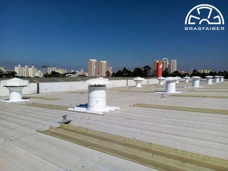 Exaustor de telhado — Projeto de Diluição de Ar para Indústria de Plásticos e Papel