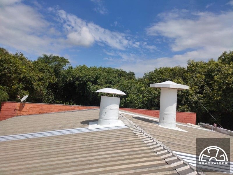 Exaustor e Insuflador de Telhado instalados em Indústria de Papel e Celulose - Vista 2 - Brasfaiber