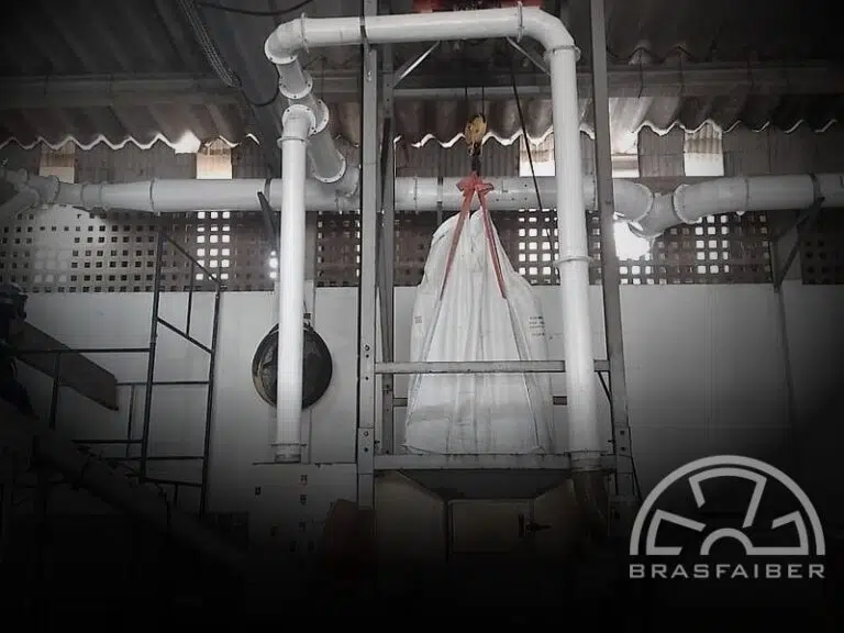 Tubulação e captação em PRFV do sistema de exaustão de gases em uma indústria de fertilizantes